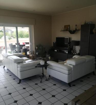 Sauveterre-de-Bearn Apartment | Appartement dans village médiéval