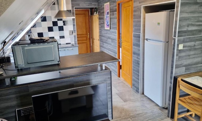 Chenove Apartment | Appartement de 2 chambres avec terrasse et wifi a Chenove