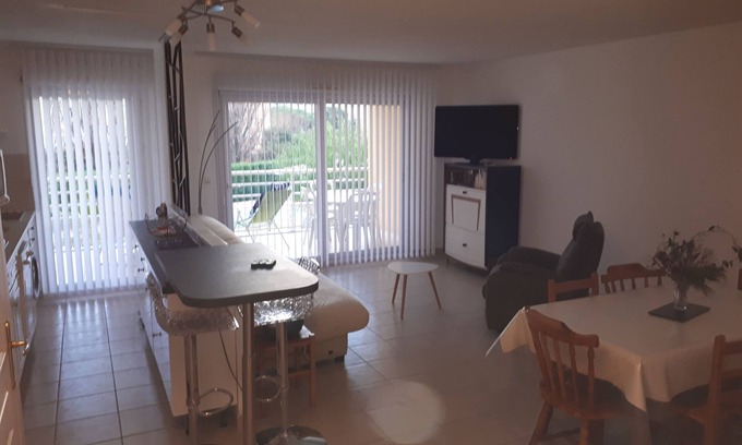 Frejus Plage Apartment | Appartement DE 67m2 - Balcon 13m2 - 10mns DE LA Plage