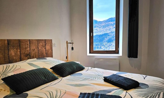 Aime Apartment | Appartement de 80m² plein sud entièrement rénové
