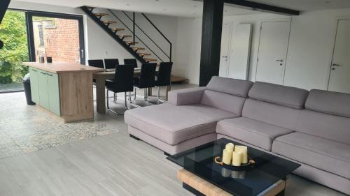St. Genesius-Rode Apartment | Appartement en duplex avec 2 chambres