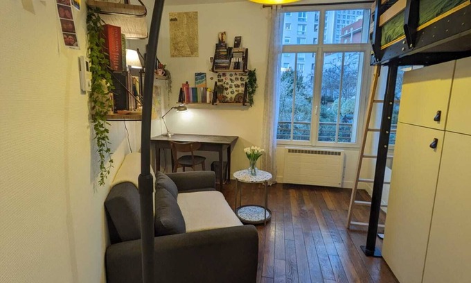 Quartier de la Maison-Blanche Apartment | Appartement F1 Meublé Entièrement Rénové à 20 mn du Centre