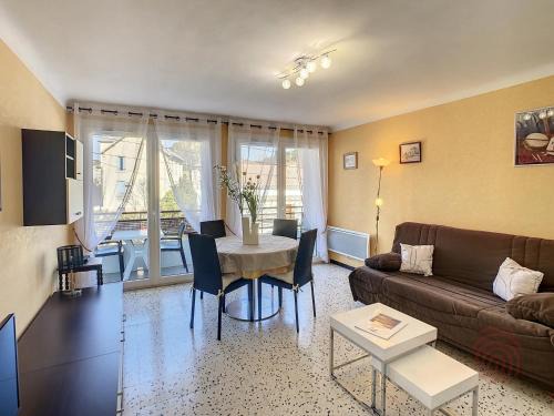 Lamalou-les-Bains Apartment | Appartement F2 moderne à Lamalou-les-Bains, proche thermes, balcon, Wi-Fi, animaux acceptés - FR-1-451-204