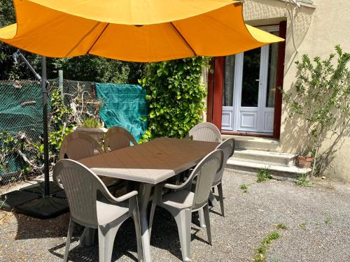 Vezenobres Apartment | Appartement F3 de 60 m² au rez de chaussée d'une villa