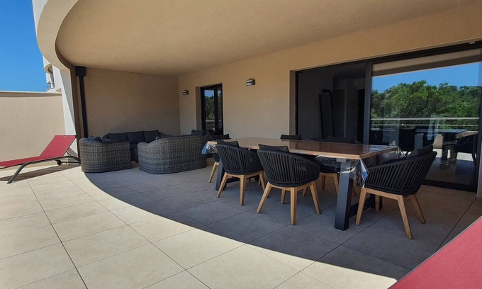 Porticcio Apartment | Appartement de Standing Neuf Avec Terrasse de 47m2 à 300m de la Plage D'agosta