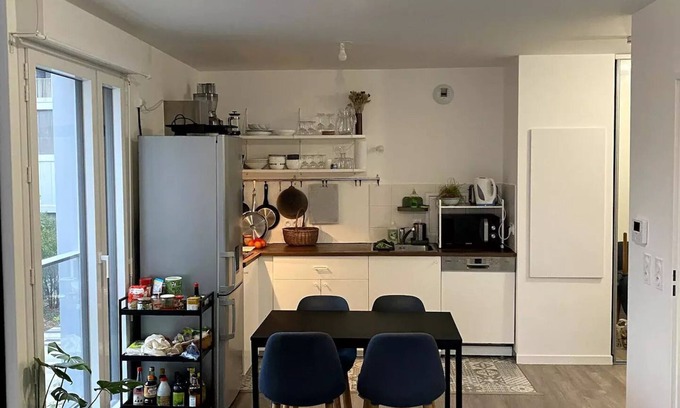 Asnieres-sur-Seine Apartment | Appartement à 5 Minutes du Métro, Parking Sécurisé, Idéal Pour les Familles