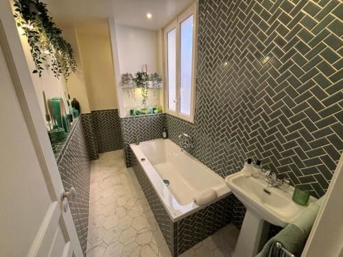 Prince–Marmottan Apartment | Appartement design avec terrasse