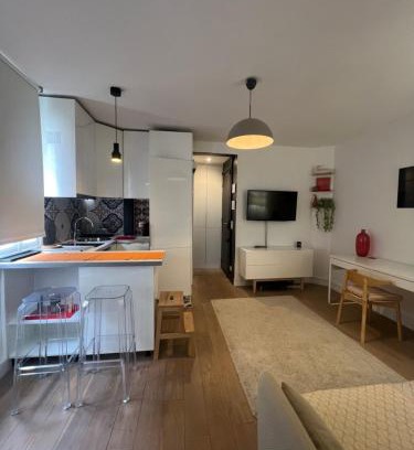 Republique–Point-du-Jour Apartment | Appartement