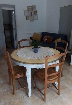 Lunel-Viel Apartment | Appartement