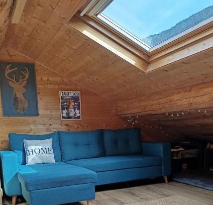Saint-Martin-Vesubie Apartment | Appartement mansardé cocooning