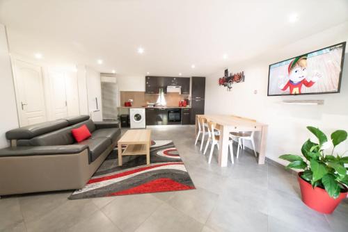 Meyzieu Apartment | Appartement Gardhenn Stadium LCLD Arena Groupama Lyon