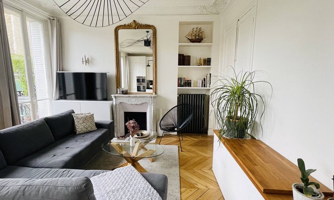 Necker Apartment | Appartement Haussmannien Moderne. Central et Proche de Toutes Commodités