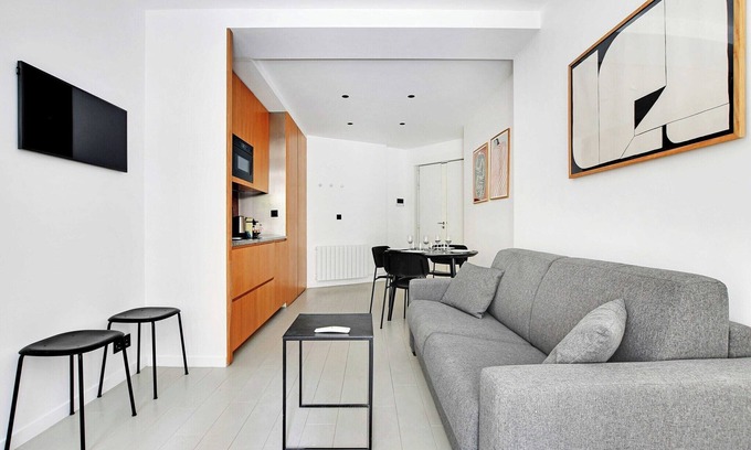 Quartier de la Folie-Mericourt Apartment | Appartement in heart of Paris Marais/Republique