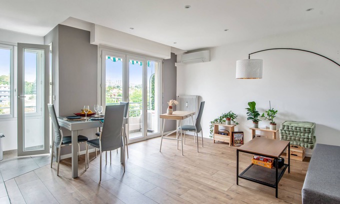Antibes Old Town Apartment | Appartement Lauriers - Welkeys