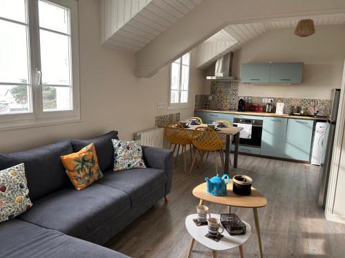 Hauteville-sur-Mer Apartment | Appartement les pieds dans l'eau à Hauteville sur mer