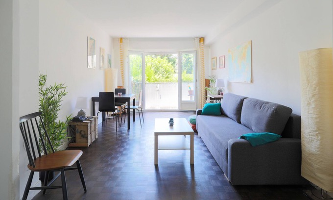 Champeval Apartment | Appartement Lumineux Avec Jardin et Garage 70m2 à 15 min de Paris