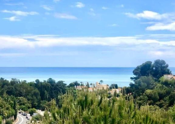 Saint Antoine Apartment | Appartement Luxe - 3 pièces avec vue mer, piscine et tennis