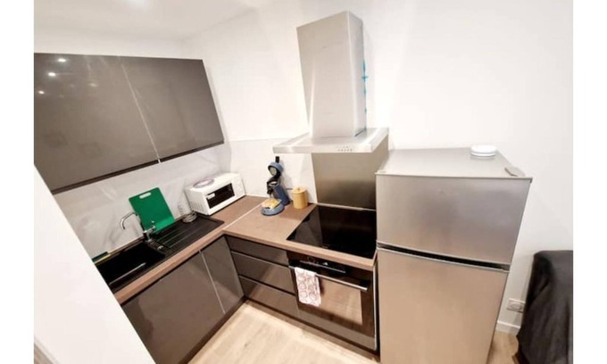 Chateauvert House | Appartement Moderne Neuf F2 Centre ville