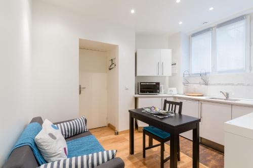 Paris City Center Bed & Breakfast | Appartement Petits Champs II