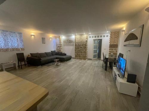 Saint Joseph/Mittelharth Apartment | Appartement proche centre Colmar parking public gratuit