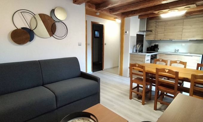 Valloire Apartment | Appartement Rénové au rez de Jardin Avec Terrasse et Place de Parking Privatif