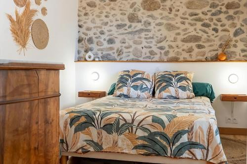 Sorede Apartment | Appartement rénové, charme naturel et authenticité au cœur du village