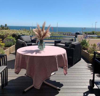 Chateau-d'Olonne Apartment | Appartement rénové dans résidence de vacances proche océan Les Sables