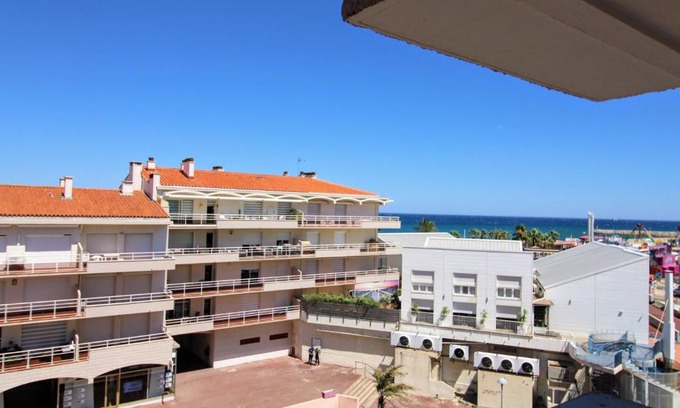 Saint-Cyprien Plage Apartment | Appartement Saint-Cyprien, 2 pièces, 4 personnes - FR-1-309-347