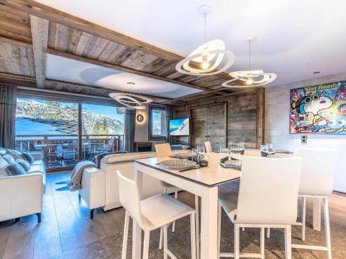 Meribel Apartment | Appartement skis aux pieds avec accès SPA, conciergerie 5*, balcon orienté Ouest - FR-1-613-54