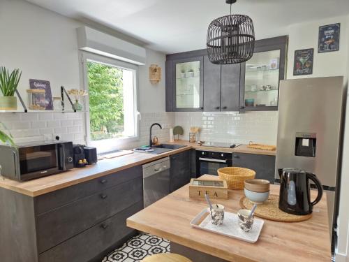 Saint-Marc-sur-Mer Apartment | Appartement Spacieux avec Parking proche MER