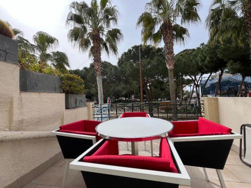 Juan-les-Pins Apartment | Appartement sur la Pinède à Juan les pins