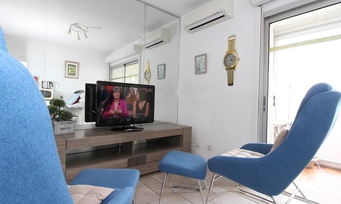 Balaruc-les-Bains Apartment | Appartement T1 confortable - climatisé, proche des thermes, avec loggia et équipements modernes - FR-1-553-10