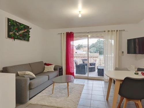 Rochefort-du-Gard Apartment | Appartement T2 avec terrasse sud