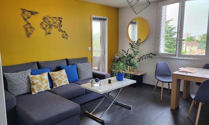Cuire Apartment | Appartement T3 au calme