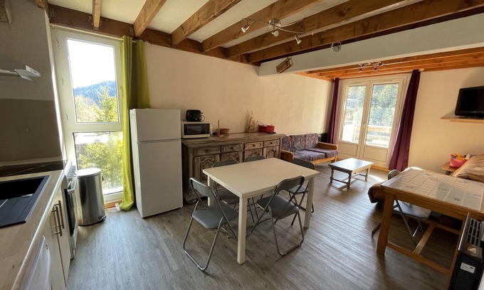 Laveissiere Apartment | Appartement T3 résidence porte du Sud