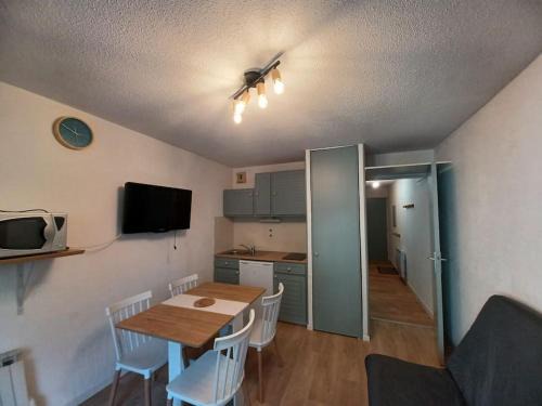 Esquieze-Sere Apartment | Appartement, Terrasse, Soleil, Luz