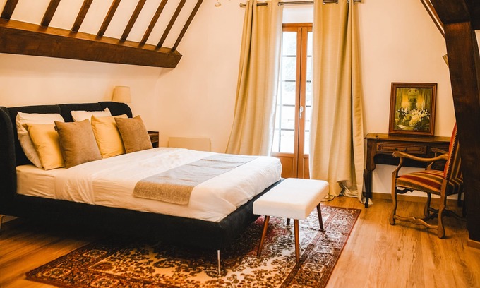 Etretat Apartment | Appartement Tout Équipé Situé Dans une Villa Historique au Centre Detretat