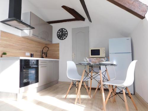 Lamalou-les-Bains Apartment | Appartement tout équipé à 100m du centre Thermal