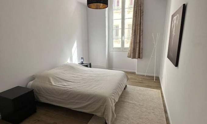1st Arrondissement Apartment | Appartement Vieux Port Marseille