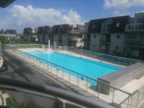 Bredene Apartment | appartement zee zon en zwem