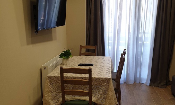 Bakuriani Apartment | Apparthotel Ambience in the mountains of Georgia w/fresh air and tasty food