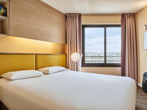 Republique–Point-du-Jour Hotel | AppartHotel Mercure Paris Boulogne