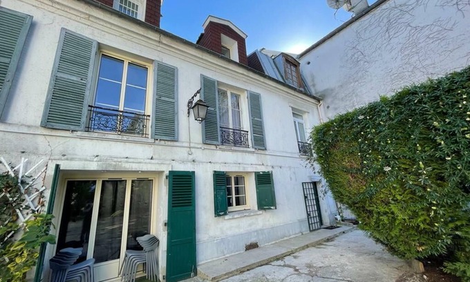 Villiers-le-Bel House | Appartio - Large house near PARIS