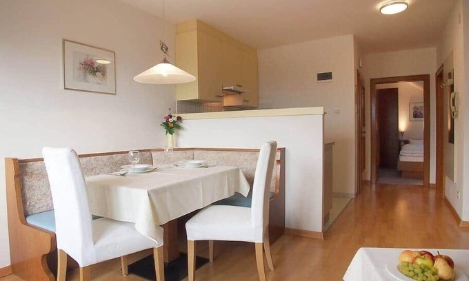 Brunico Apartment | Appartment with beautiful mountain view by Tamanhof