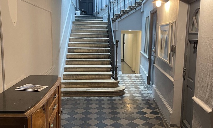 Bourg-les-Valence House | Apparts'hotels