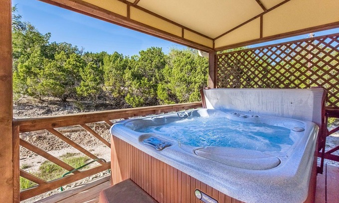 Fredericksburg Cottage | Appian Way Tuscan Cottage - Private Hot Tub - 4 min. to downtown - Wildlife
