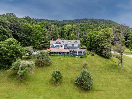 Lenox Hotel | Apple Tree Inn