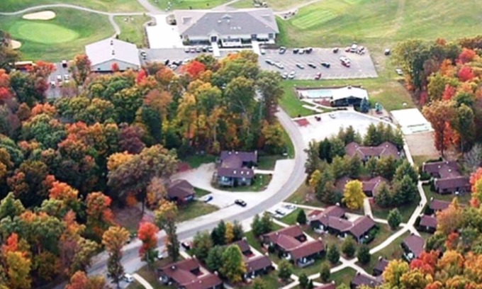 Apple Valley Condo | Apple Valley Lake, Pool and Beaches! Guest Passes available for a fee!