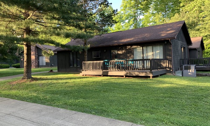 Apple Valley Condo | Apple Valley Lake, Pools, Beaches and Parks! Guest Pass Avail. for a small fee.