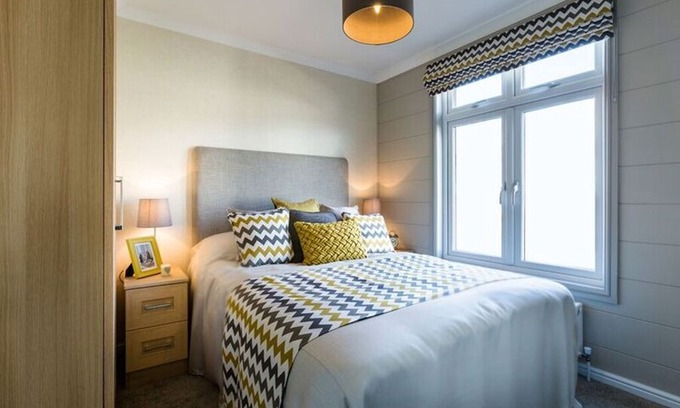 Eyemouth Cabin | Applin Lodge, luxury lodge with hot tub, Coldingham, Scottish Borders
